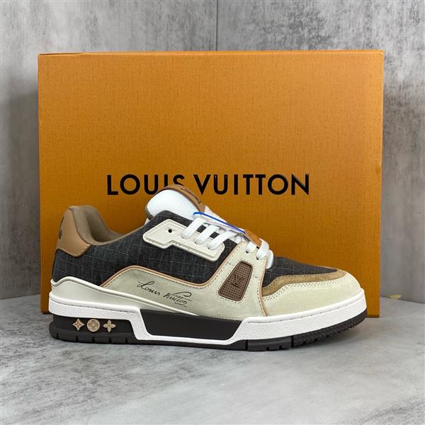 20251128154045405 390